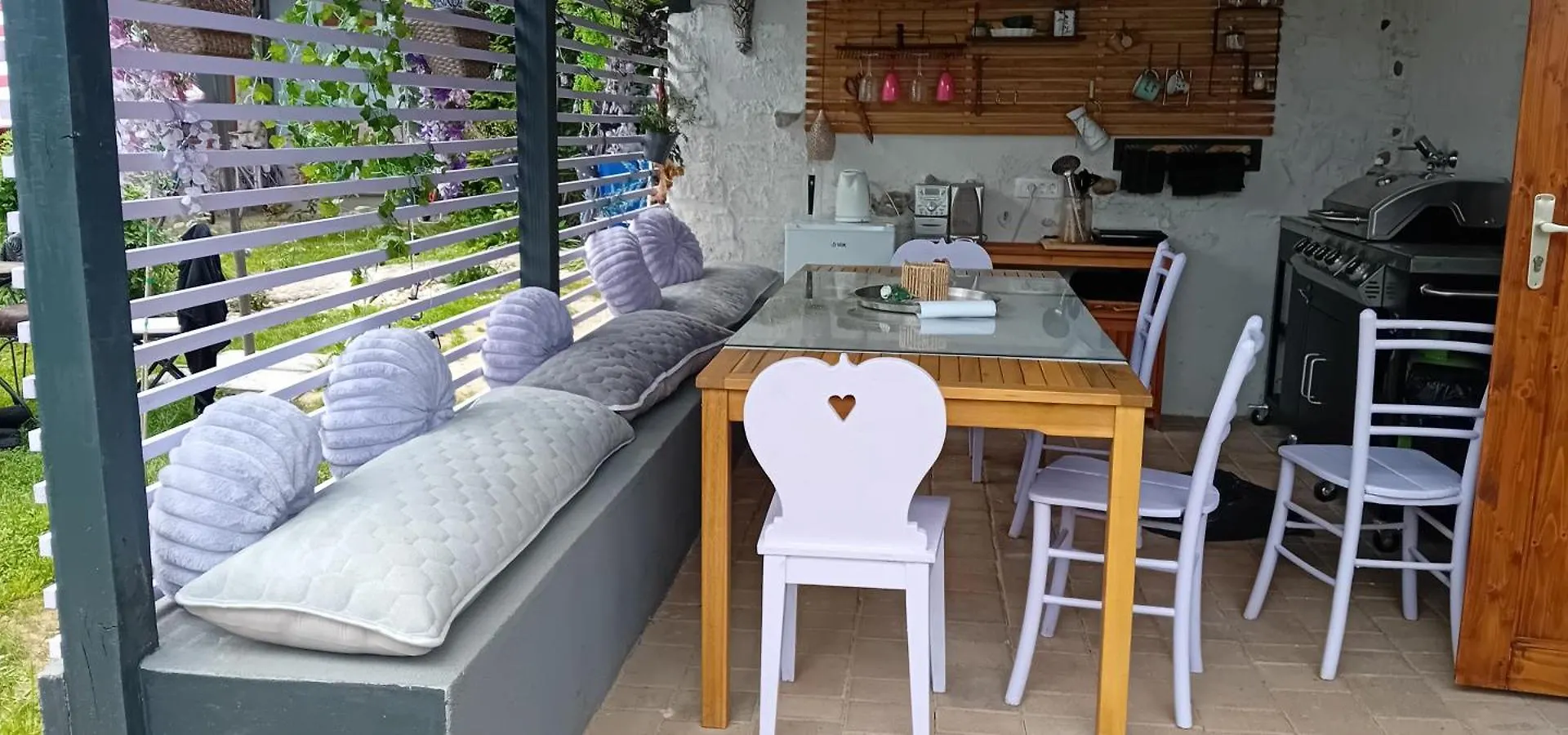 Art Room With Outdoor Living Ljubljana Slovenia